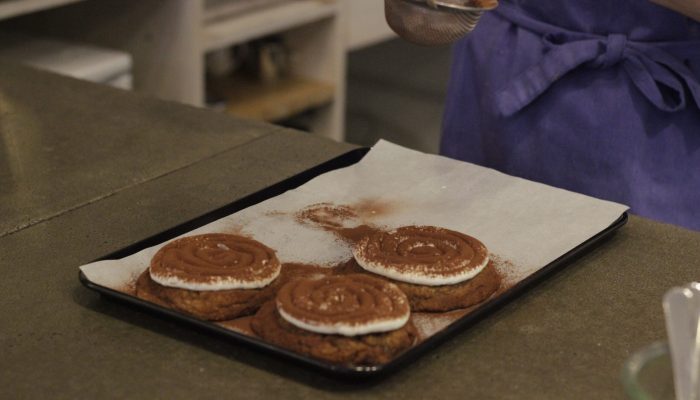 Tablett mit Tiramisu Cookies